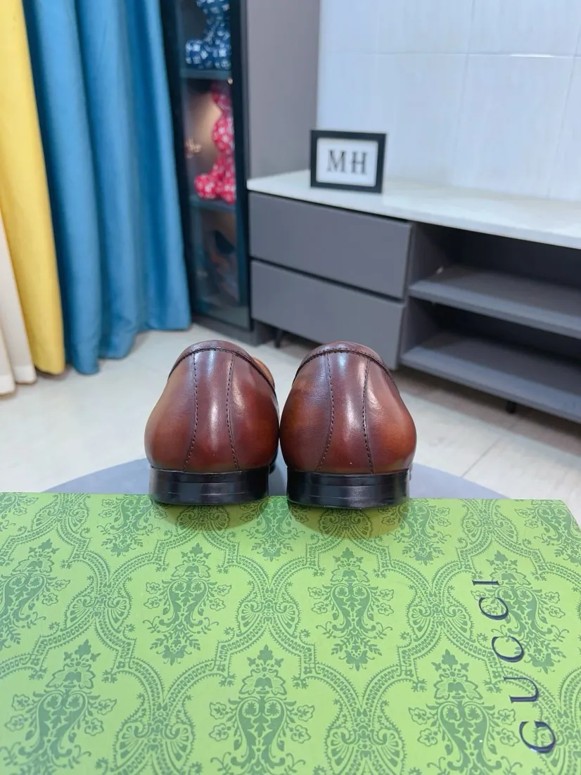 Men's shoes 💰500🌹🌹【GUCCI】The most popular classic Gucci leather shoes. Synchronized with the official website, the upper is made of Italian first-layer cowhide ➕cowhide lining, with unique brand and unique craftsmanship. Highlighting the hot style of the new year. Stop hesitating, stop wandering, get it now. Number: 38--44